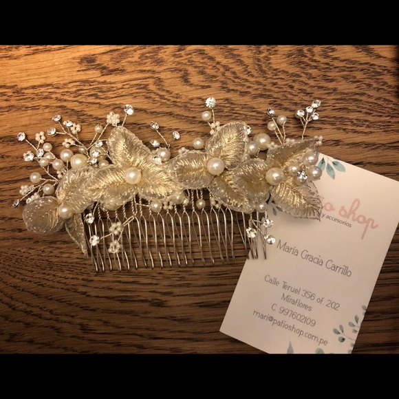 Bridal hairpiece